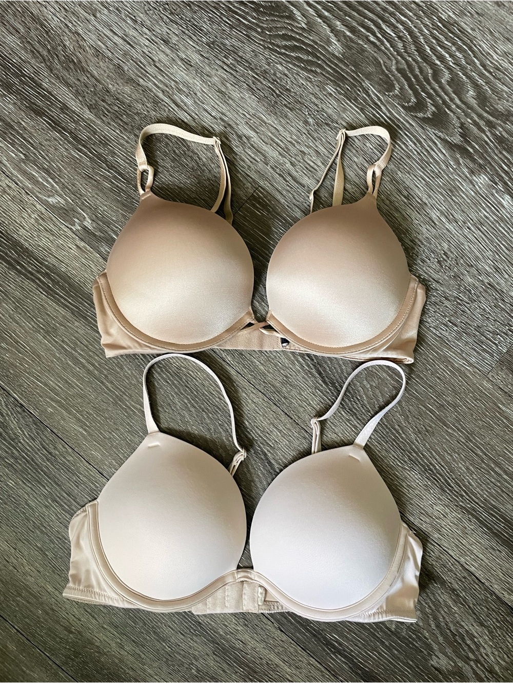 PINK Victoria's Secret Nude T-Shirt Bras - Light Beige (Set of 2)